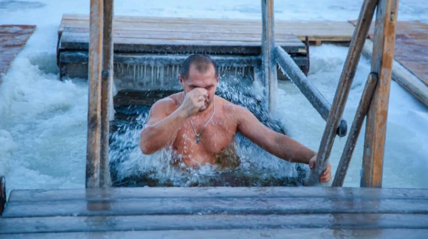 Как нырнуть в прорубь, чтобы не заболеть