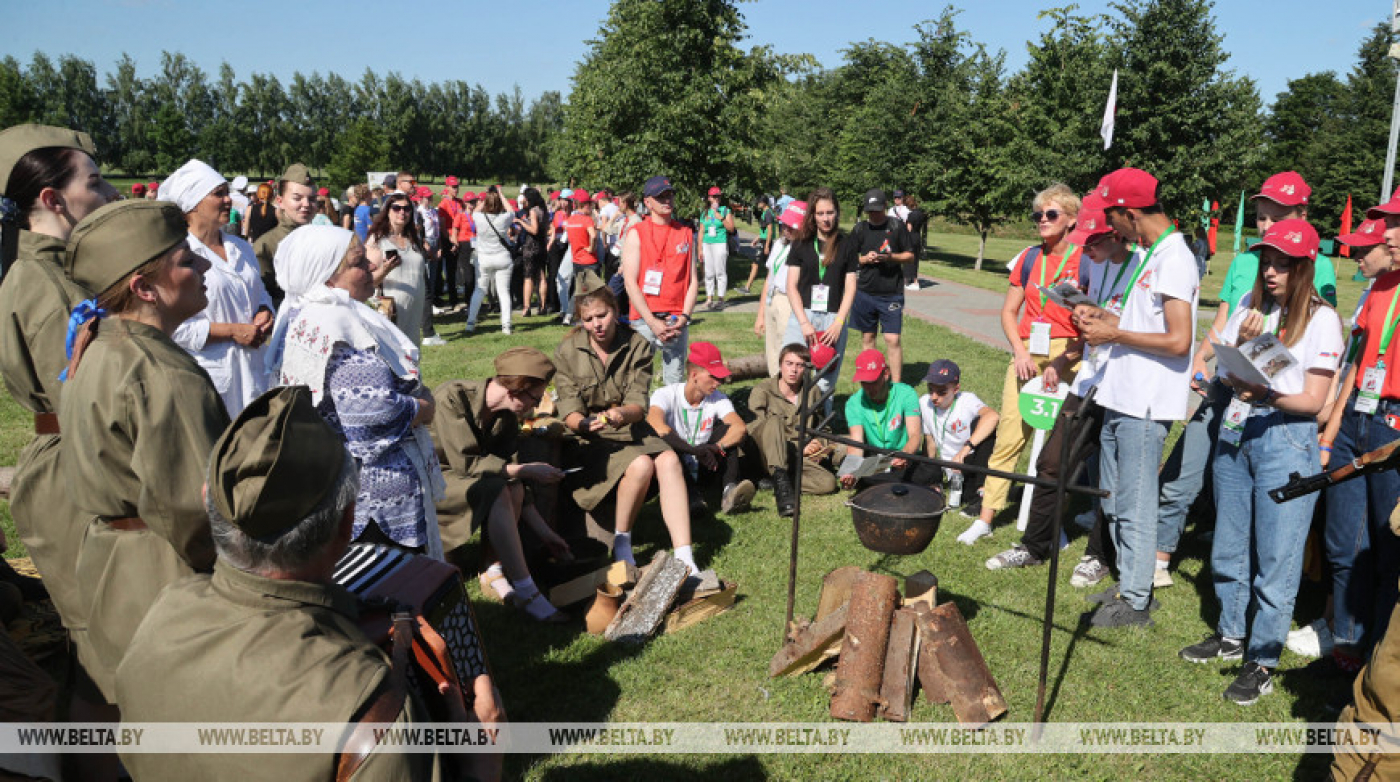 Вальс юности, интерактивные площадки и вечер дружбы: "Поезд Памяти" встретили в Могилеве