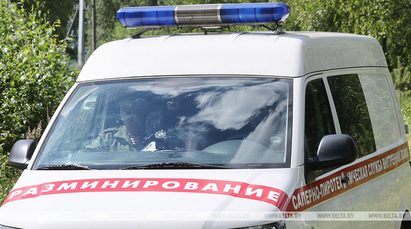 Житель Барановичей выкопал на картофельном поле снаряд времен ВОВ