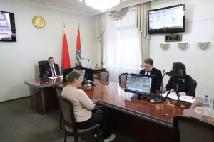 «В квартире плесень, дети болеют». С какими проблемами на прием к Турчину пришли жители области