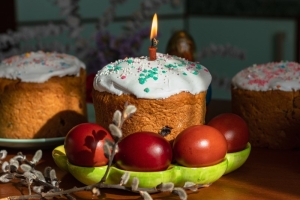 Православные христиане готовятся встретить пасху. Когда в храмах будут освящать куличи и крашеные яйца?