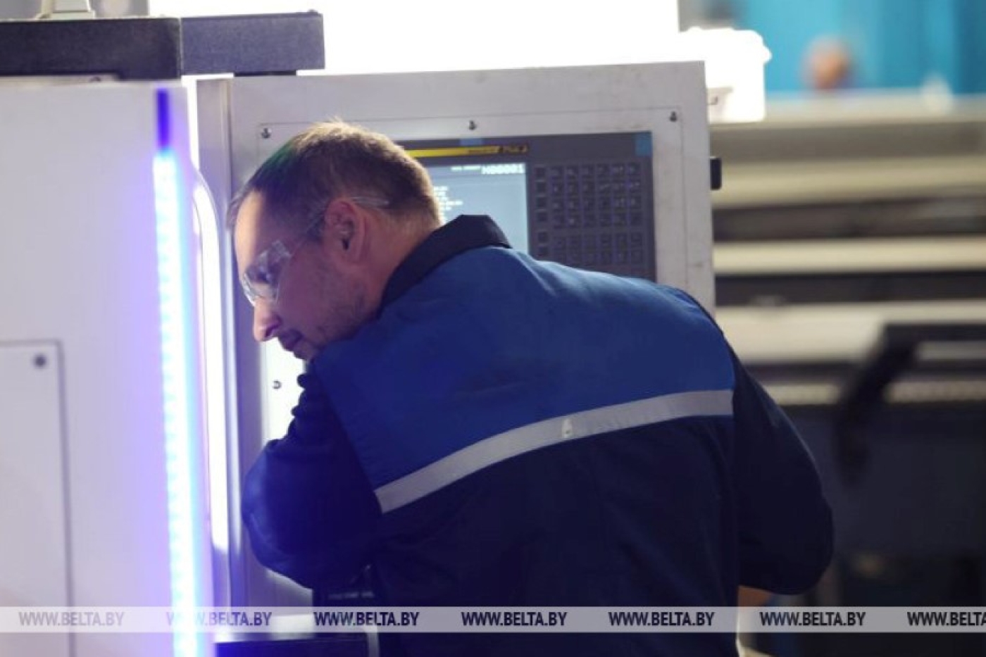 Какие кадры нужны будут экономике в ближайшие пять лет, рассказали в Минтруда