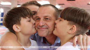 Поздравление Президента с Днем отца