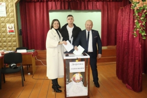 Свой голос на выборах отдал Андрей Соколовский