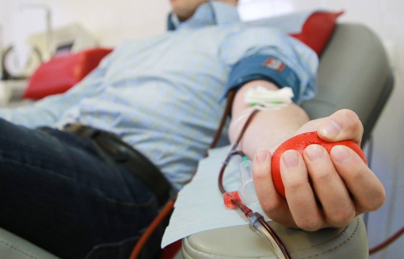 Какие гарантии есть у доноров крови в Беларуси, рассказали в Минтруда