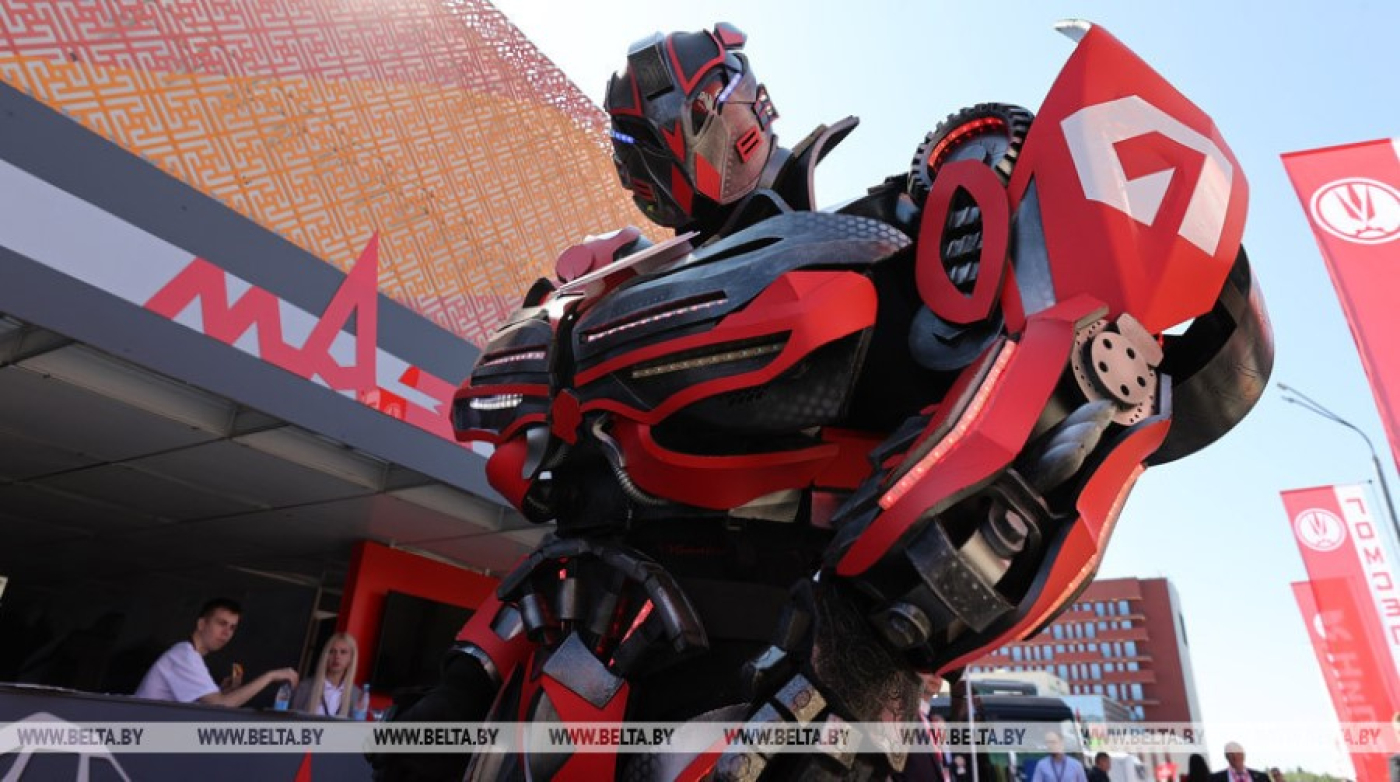 Самые громкие новинки "Белагро-2023": техника, растения, технологии