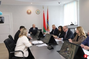 «Год не могу зарегистрировать купленное здание, несу убытки». На прием к Кушнаренко пришли жители области