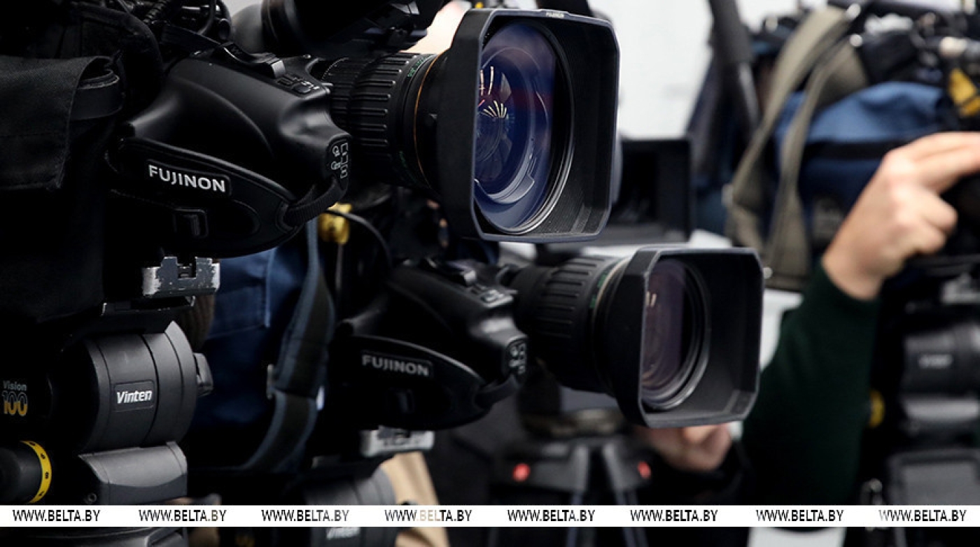 Лукашенко рассчитывает на равных создать союзный медиахолдинг с Россией