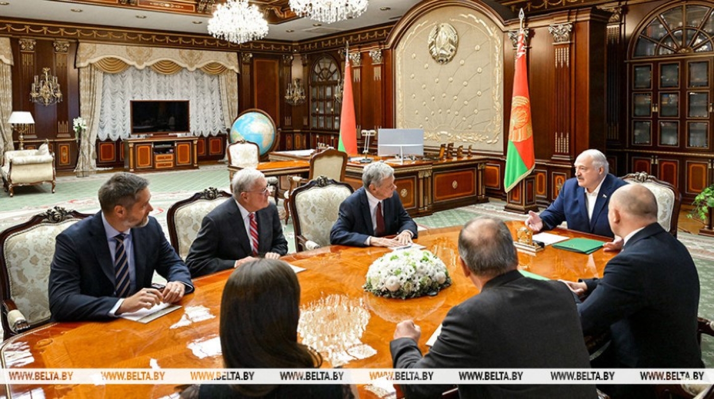 Лукашенко довел до американцев позицию Путина насчет возможности перемирия в Украине