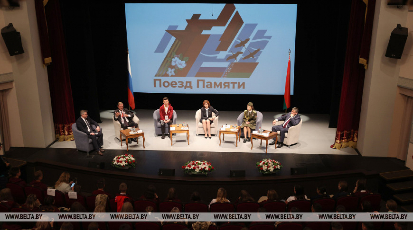 Кочанова: нужно сохранять память о войне ради мира и спокойствия на земле