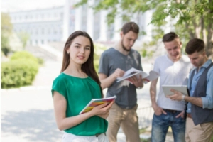 В Минобразования рассказали, сколько мест должно остаться на общий конкурс в вузах