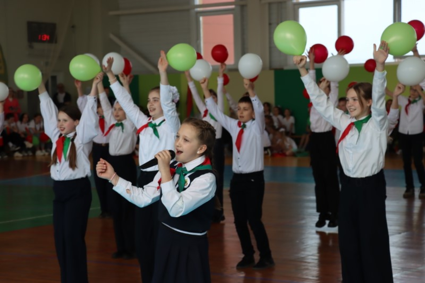 «Сэрцам адданыя роднай зямлі»