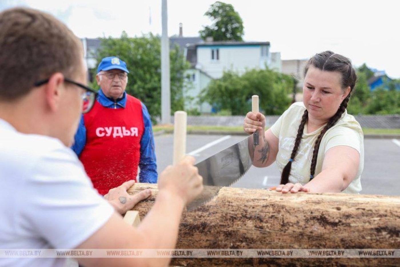 Семья Писаревых достойно представила Березинщину на «Властелине села»!