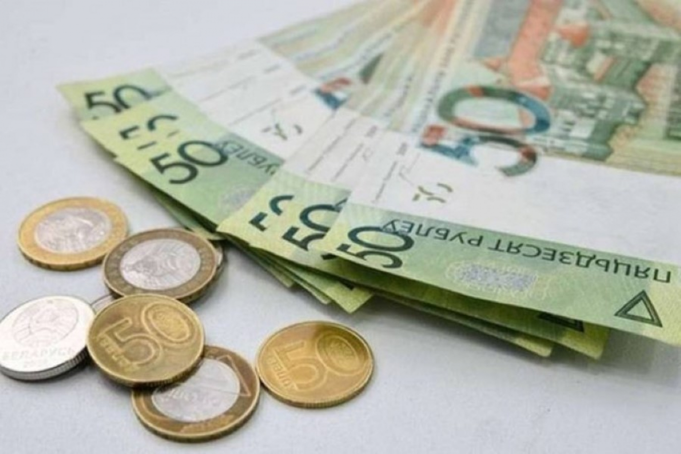 На 16% минтруда прогнозирует увеличение зарплат бюджетников в этом году