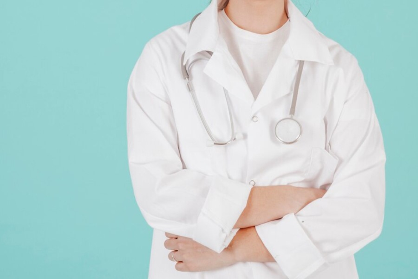 Врач рассказала, как происходит заражение чесоткой и как лечат это заболевание