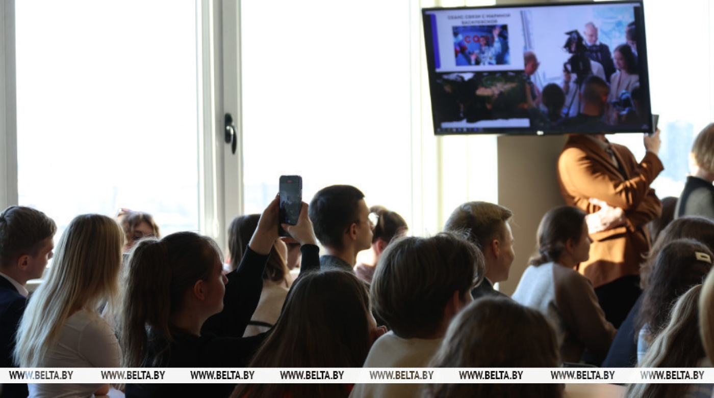 "Космос лучше всех представлений". Василевская поделилась своими впечатлениями со студентами БГУ