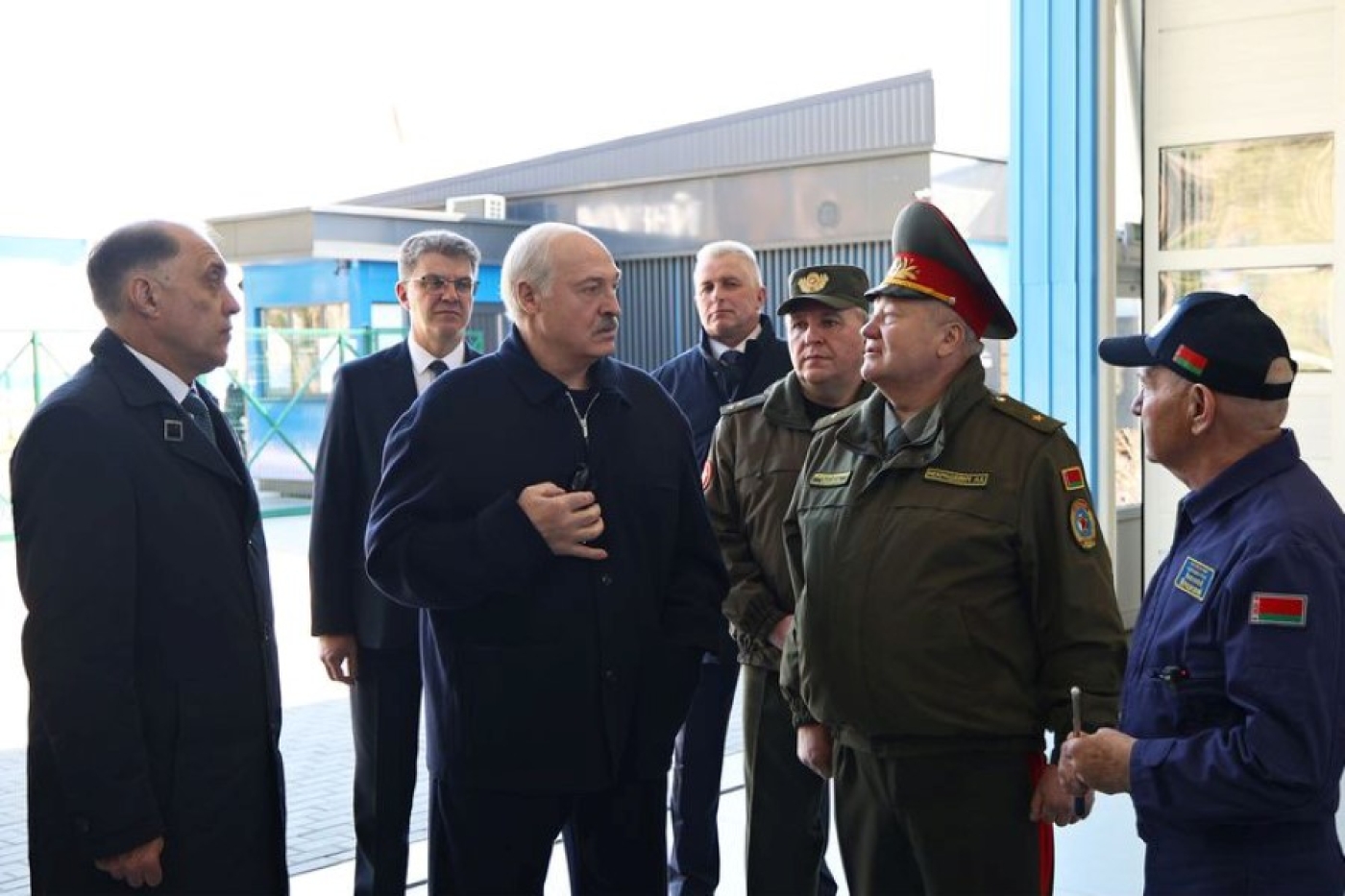 Лукашенко поручил ужесточить подготовку водителей в автошколах